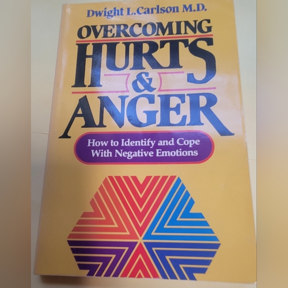 Books Nonfiction Christian ✝️ - Picture 8 of 8